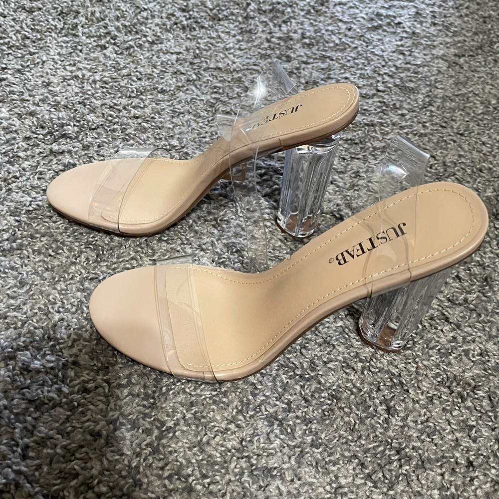 Just fab clear heels size 7. Brand new.